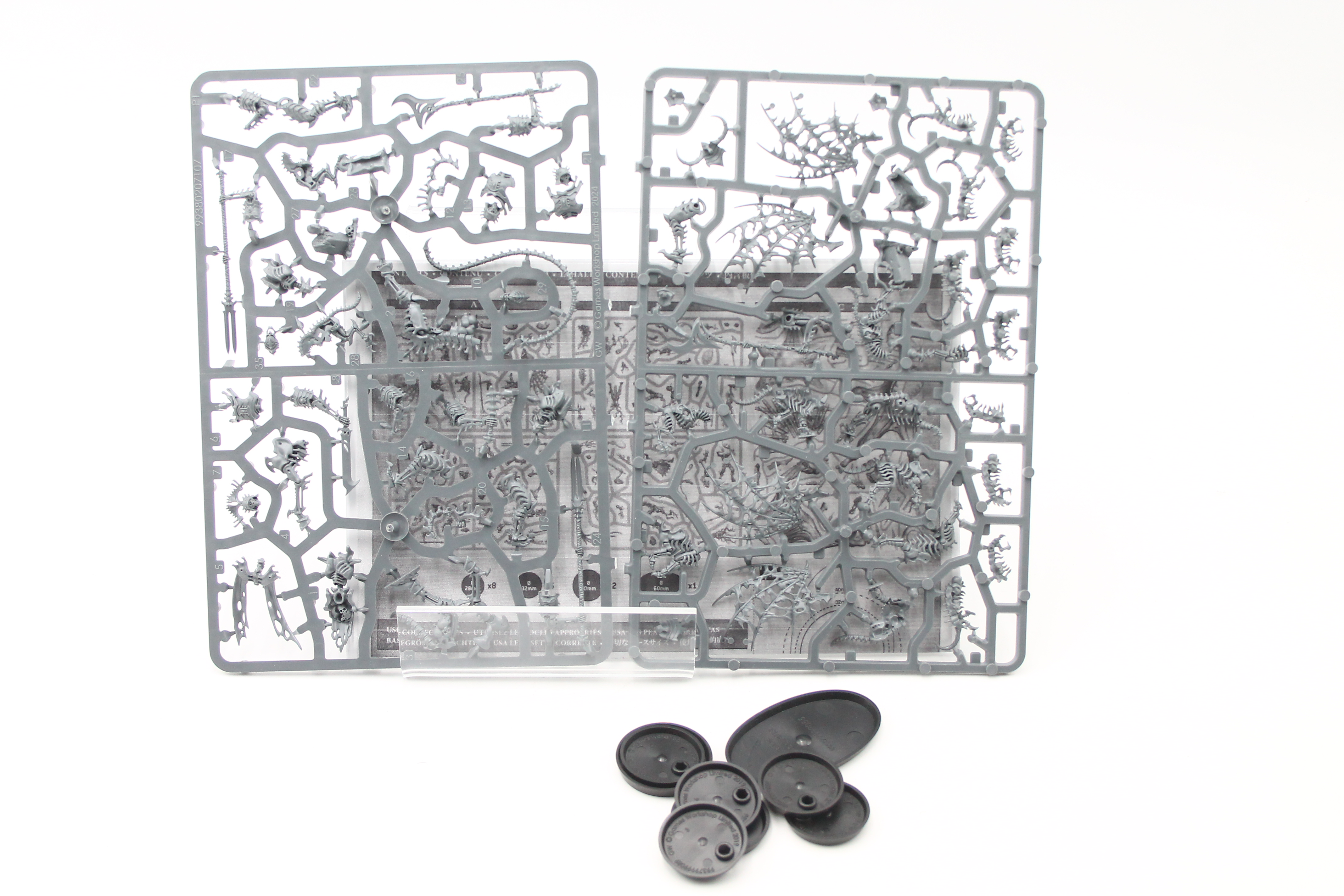 War Cry: Briar and Bone - Bonereapers Half (On Sprue, No Accessories) (U-B2S4 422102) U-B2S4 422102